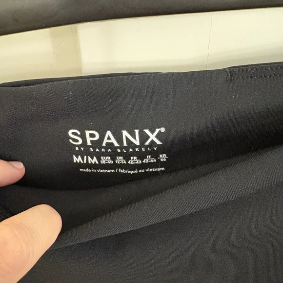 NWT SPANX Booty Boost Full Length Leggings - Picture 2 of 8